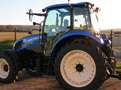 tracteur New Holland T4